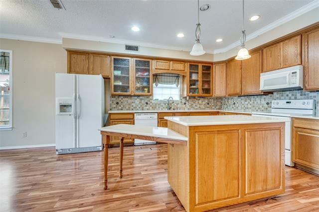 Building Photo - 1400 Endicott Dr