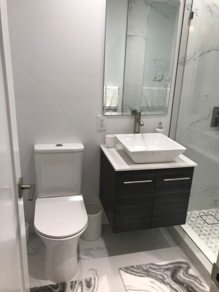 Beautifully appointed modern bathroom - 480 Ocean Ave