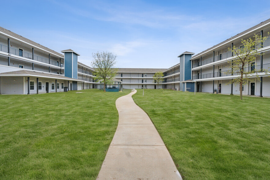 Building Photo - Creek Crossing Senior Village