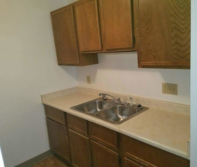 Building Photo - Emerald Housing