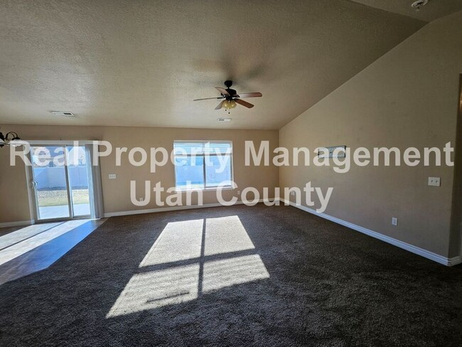 Building Photo - Short Term Lease With Option To Renew