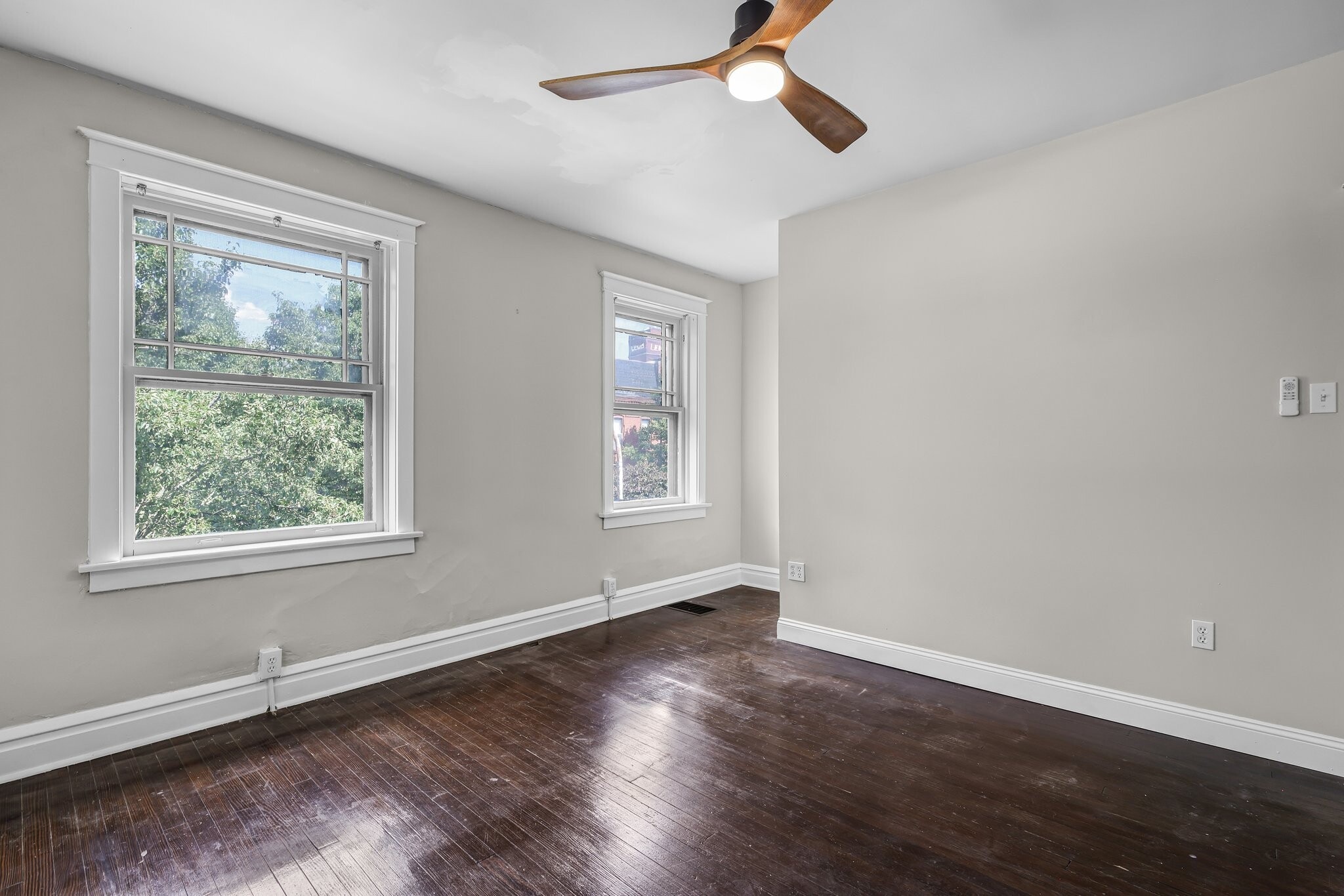 Building Photo - 3335 Salena St