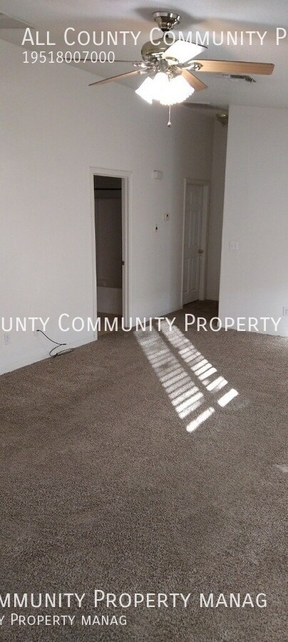 Building Photo - 6589 Mission Ave