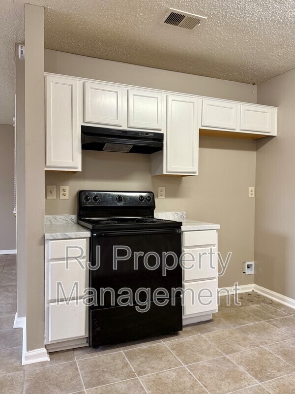 Building Photo - 4297 Kings Valley Cove E