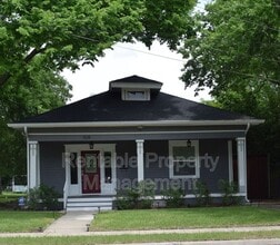 Building Photo - 508 N Dallas Ave