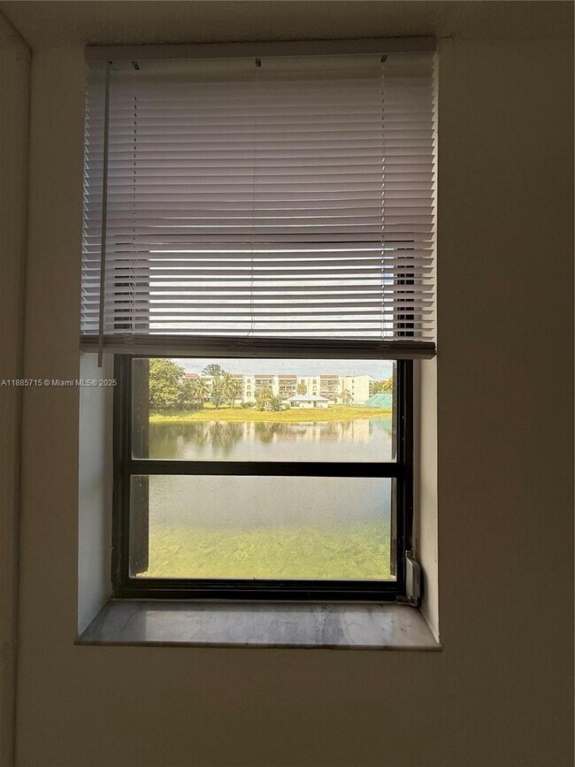 Building Photo - 12219 SW 14th Ln