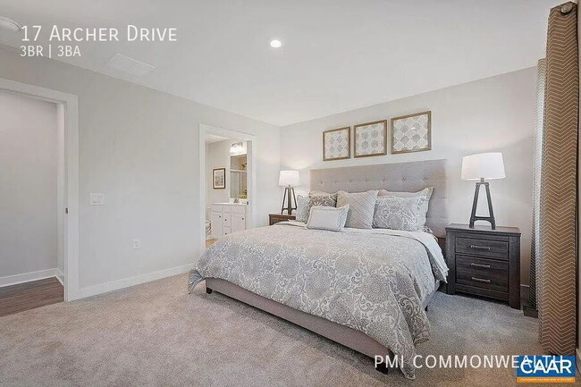 Building Photo - 17 Archer Dr