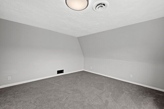 Building Photo - 1025 Brownsville Rd