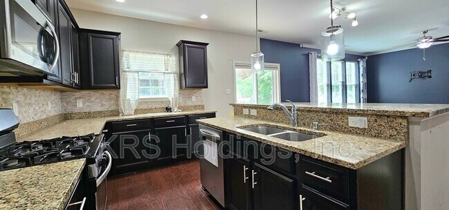 Building Photo - 210 Benthall Rd