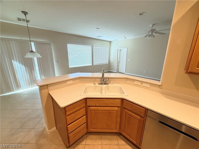 Building Photo - 2501 Solera Sky Dr