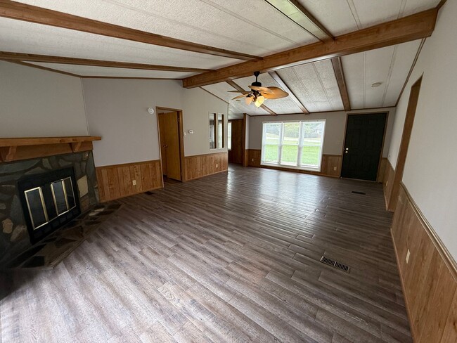 Building Photo - 3356 McCoy Rd