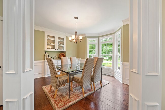 Building Photo - Stunning 4bd/3.5ba Home on Half-Acre Lot J...