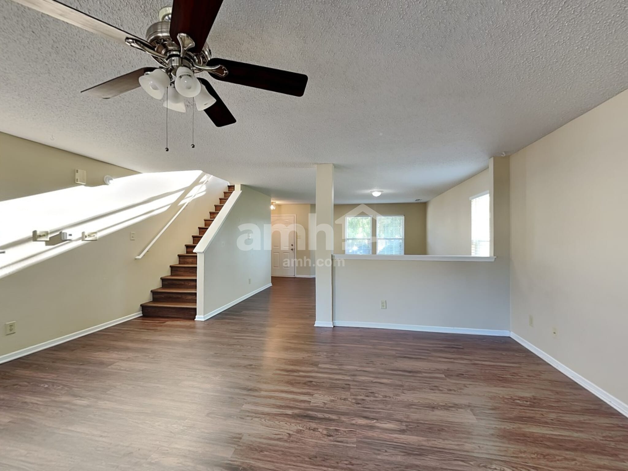 Building Photo - 5862 N Quincy Dr