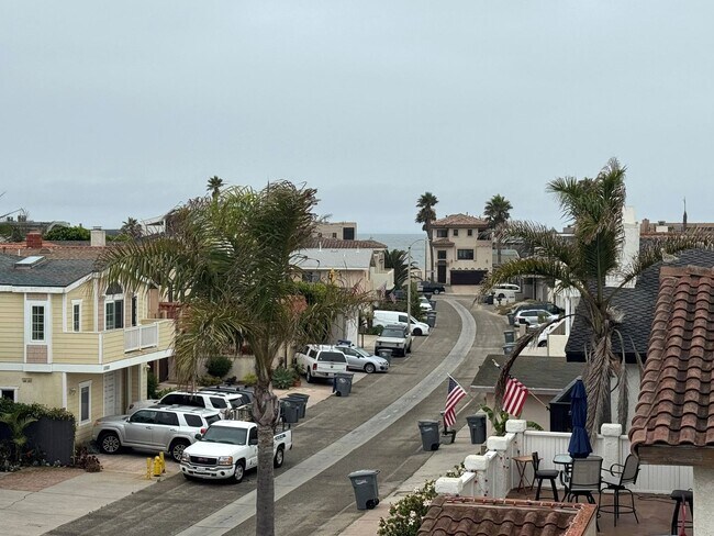 Building Photo - Luxury Coastal Living – Brand New Custom H...