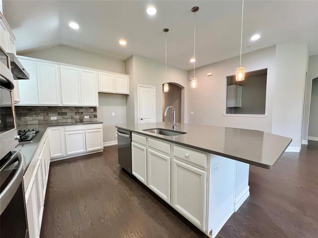 Building Photo - 3620 Venetian Ct