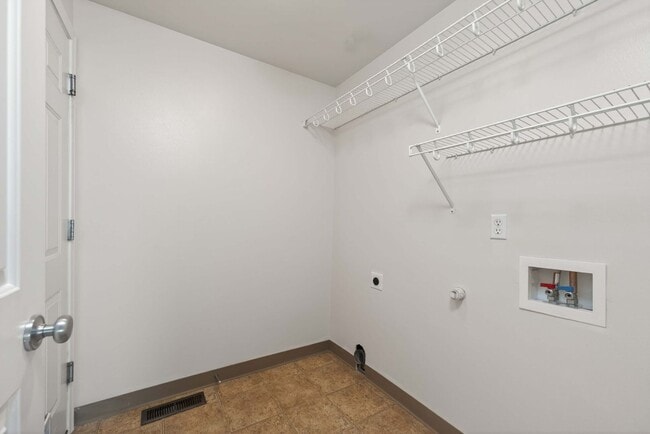 Building Photo - Beautiful Single-Level Home with Private Backyard