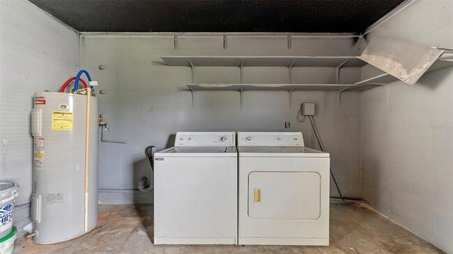 Building Photo - 309 W South Ave