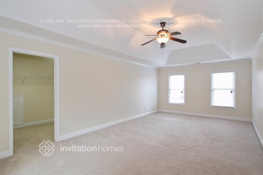 Building Photo - 5633 Legacy Cir