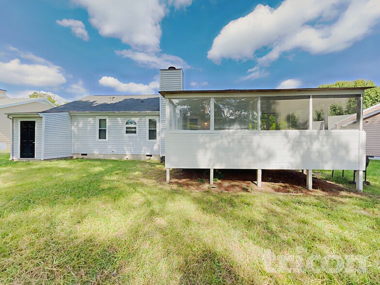 Building Photo - 3520 Lytham Pl