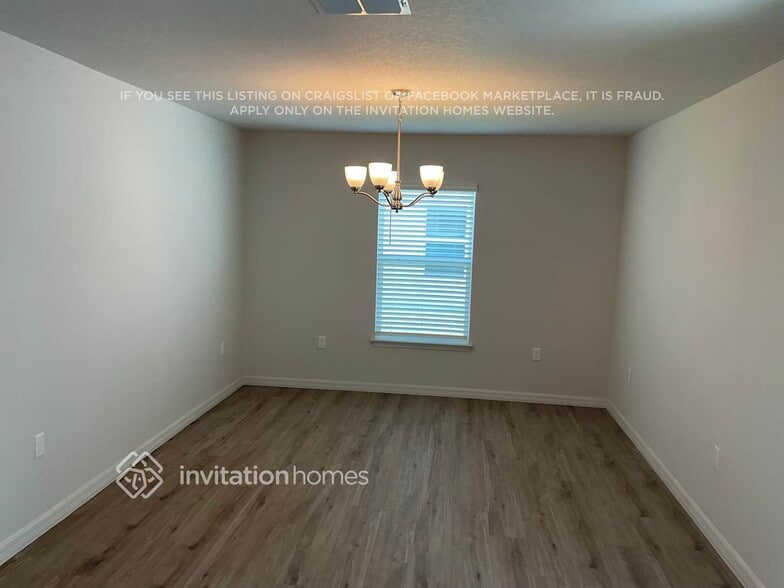 Building Photo - 7 Pineland Ln