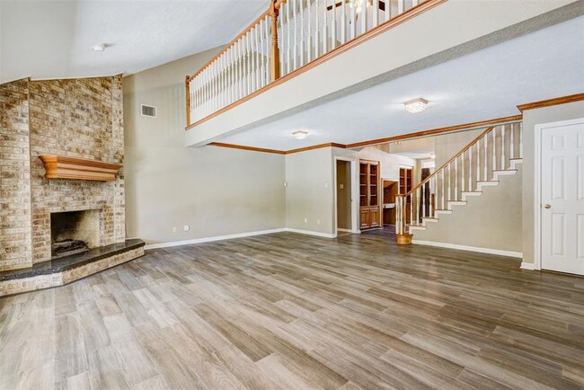 Building Photo - 6502 Inverness Way