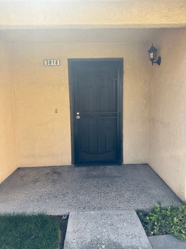 Building Photo - Stunning Condo in Turlock available for im...