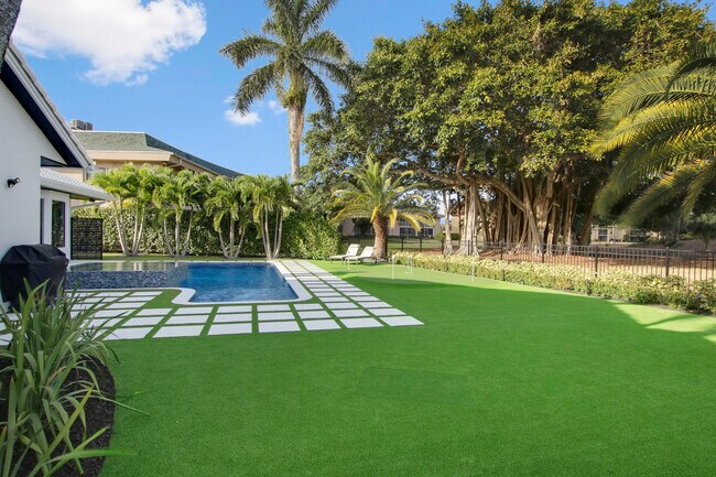 Building Photo - 10720 Ave of the PGA