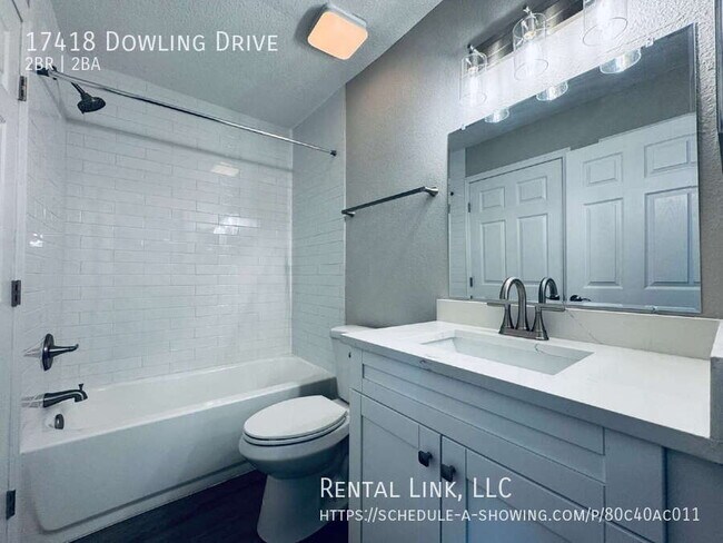 Building Photo - 17418 Dowling Dr
