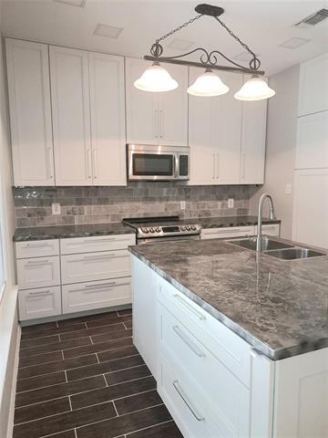 Building Photo - 3608 Riverhead Dr