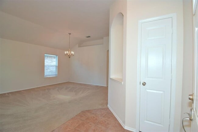 Building Photo - 21419 Mission Falls Dr