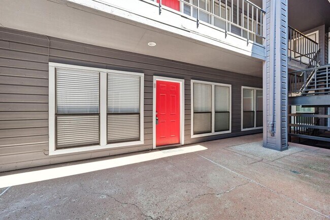 Building Photo - 2804 Rio Grande St