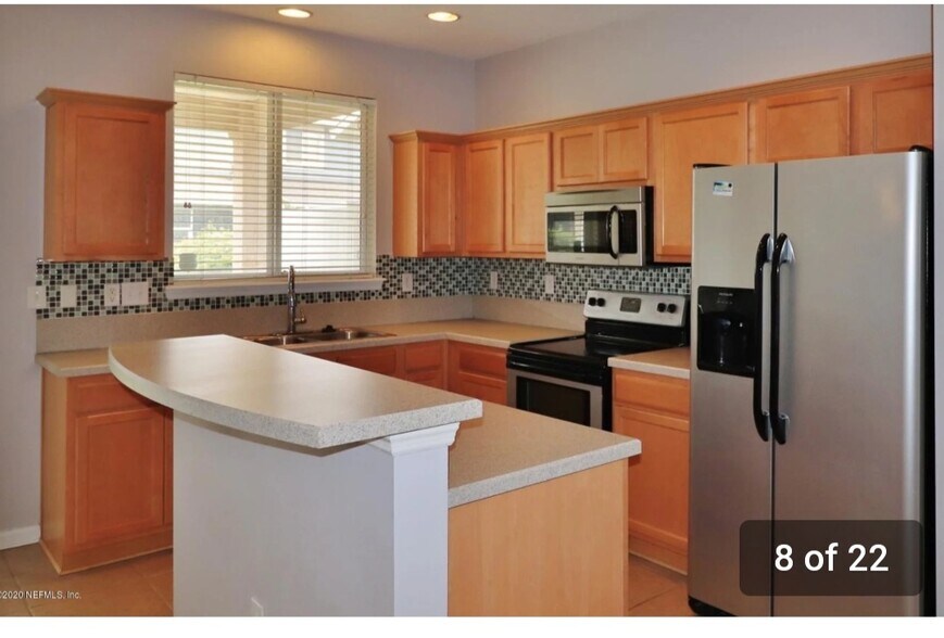 Building Photo - 2369 Sunset Bluff Dr