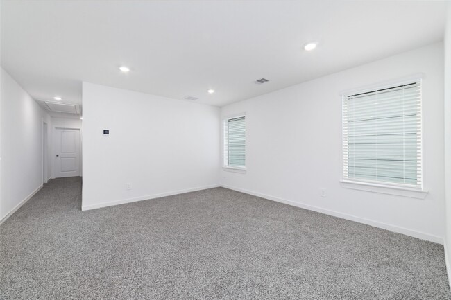 Building Photo - 3530 Blue Mockingbird St