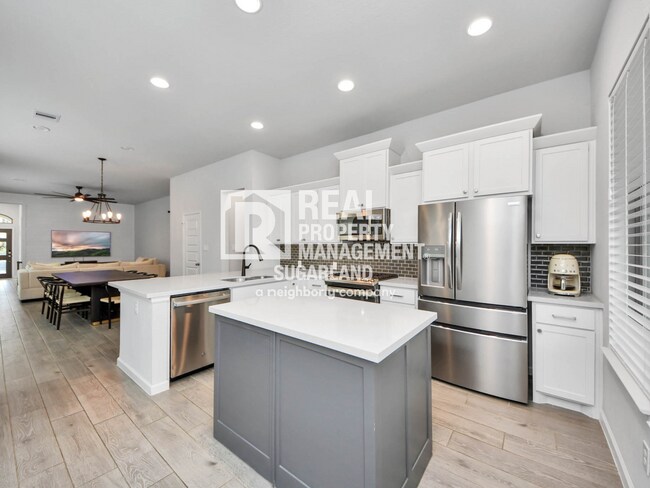 Building Photo - Like-New 2023 Single-Story in Sienna with Open-Concept Living