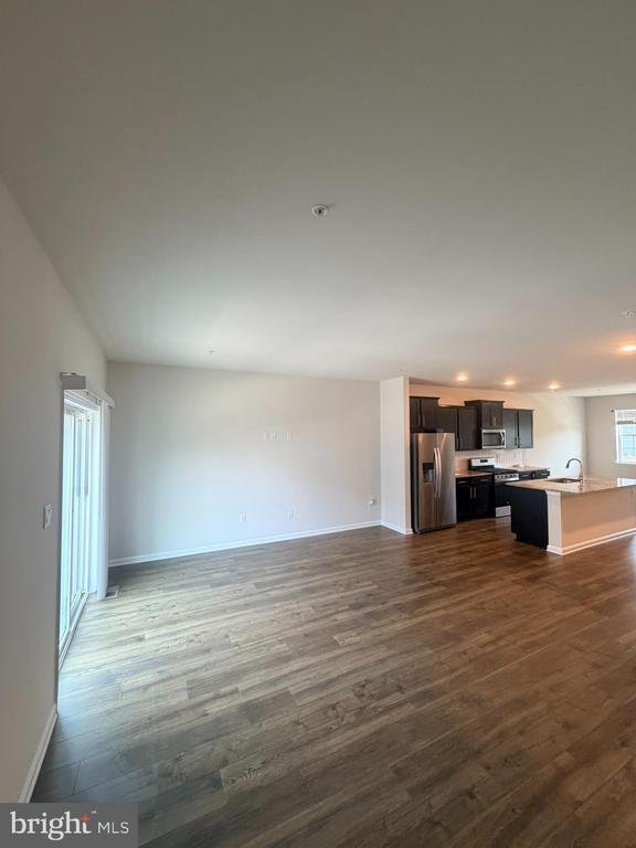 Building Photo - 6504 Bullrush Ct