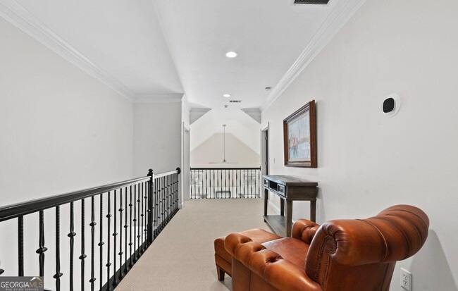 Building Photo - 102 N Cove Dr
