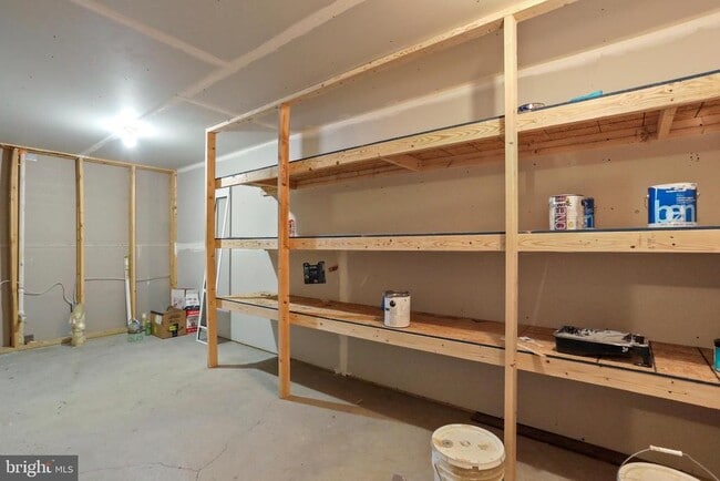 Building Photo - 85 Norwood Dr