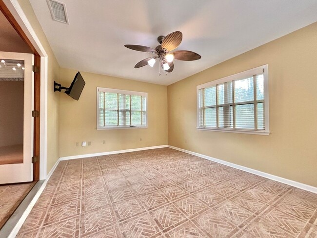 Building Photo - Fabulous house in Avondale on the East side of Tallahassee