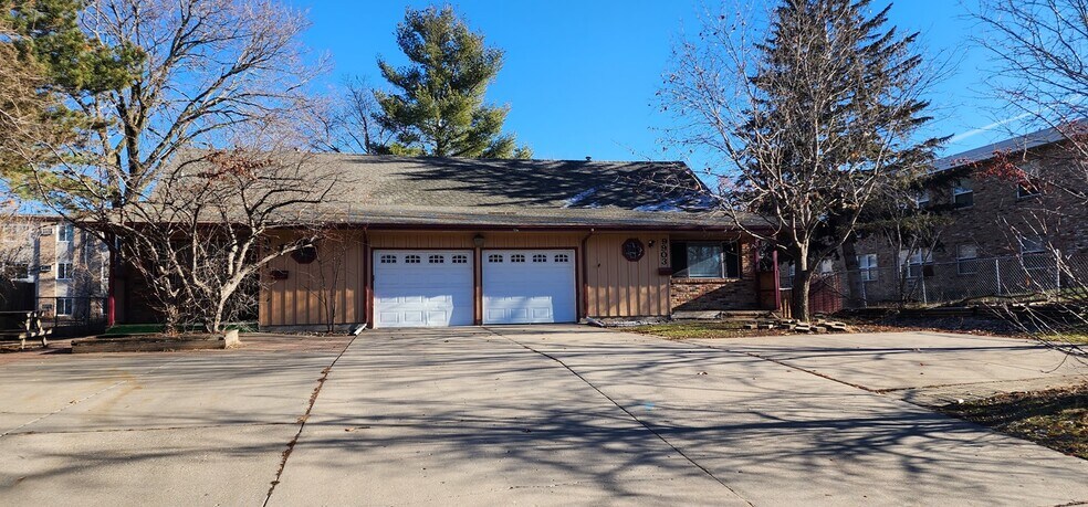 Building Photo - 9901 Blaisdell Ave S