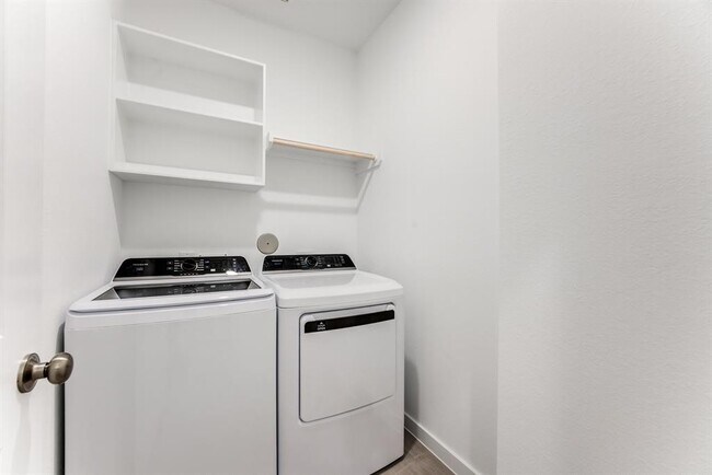 Building Photo - 16542 Texas Palmetto Wy