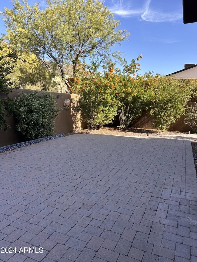 Building Photo - 36600 N Cave Creek Rd