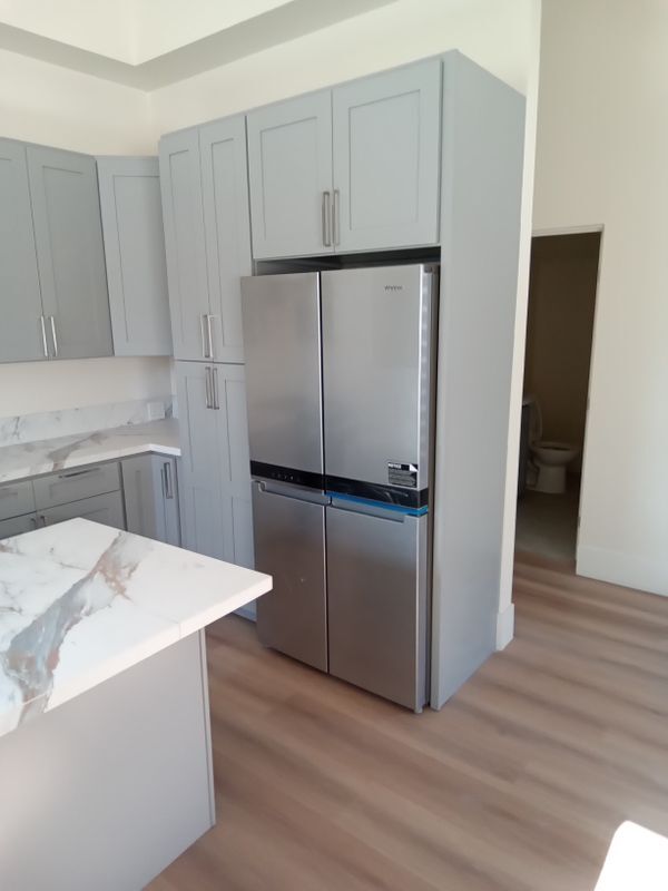 Building Photo - 1164 E Adams Blvd