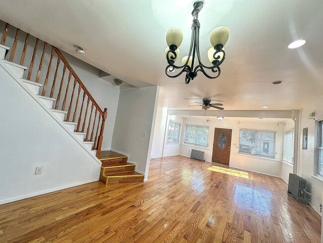 Building Photo - 134 rd