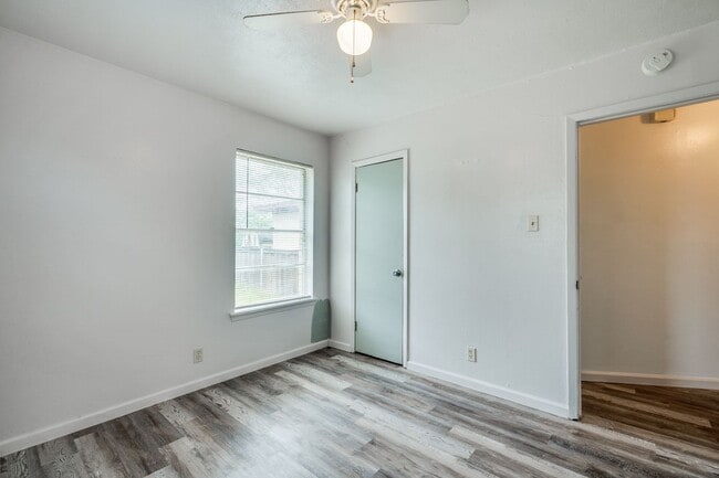 Building Photo - Charming Irving Home with Fenced Backyard & Pet-Friendly Living