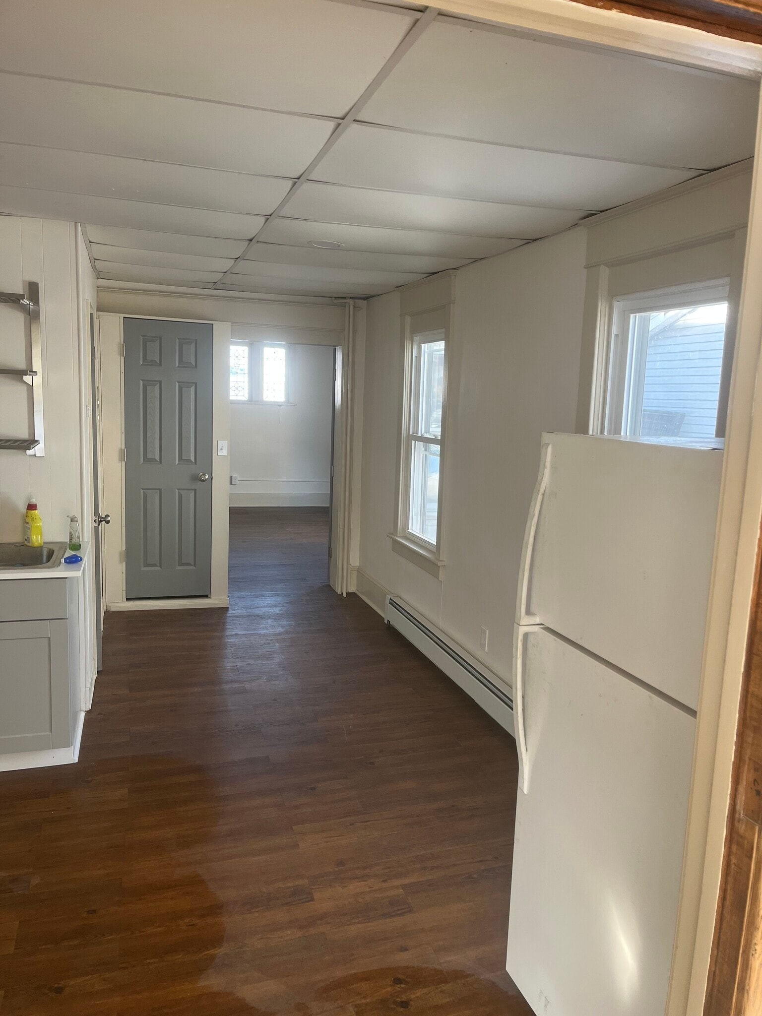 Building Photo - 613 E 3rd St