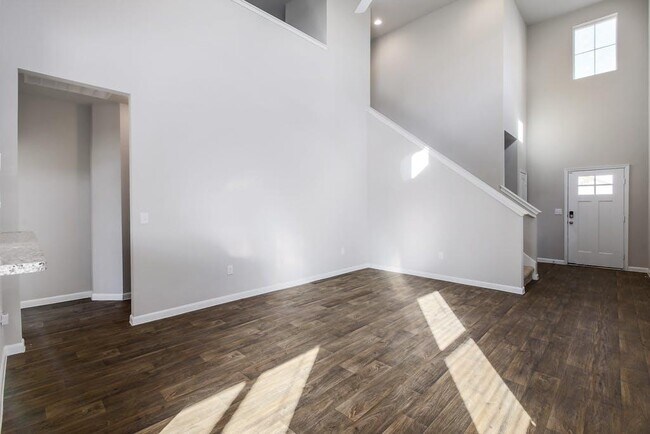 Building Photo - 14126 Macquarie Dr