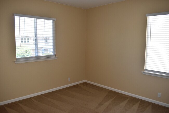 Building Photo - 1220 CAVALAIRE Ct