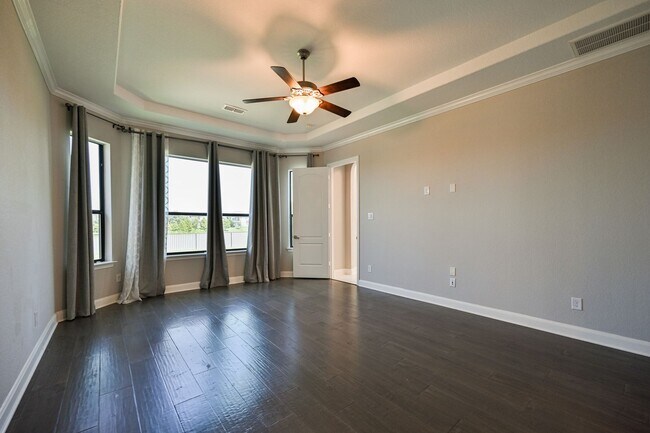 Building Photo - Lakefront Luxury Rental in Cross Creek Ranch