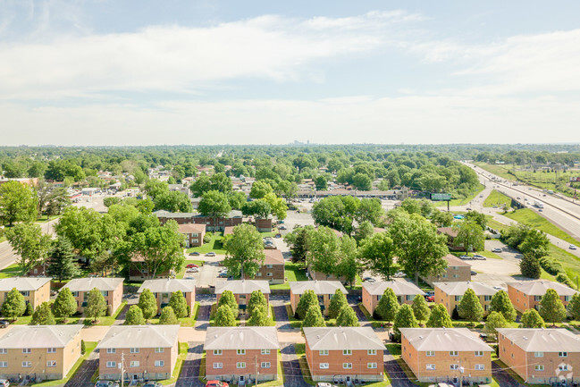 Aerial Photo - Huntley Ridge Apartment Homes