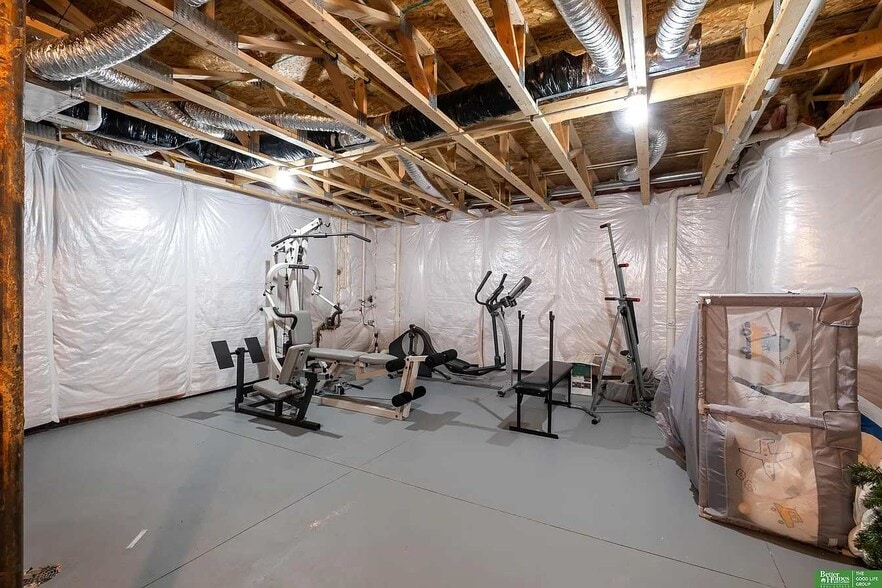 Building Photo - 21051 Polk St